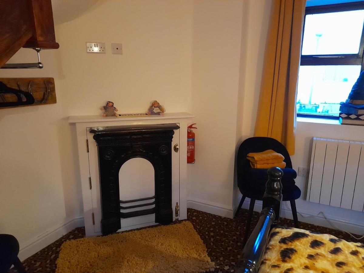 Willow'S Cottage Edwinstowe Buitenkant foto